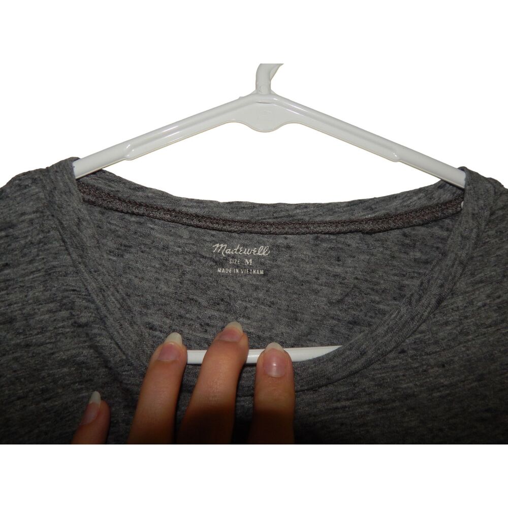 MADEWELL women's medium solid gray plain t-shirt with small pocket - Picture 2 of 4